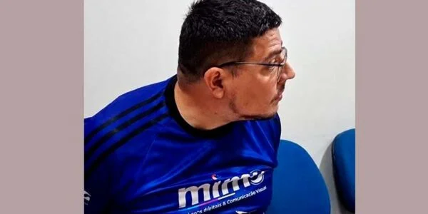 Homem é levado à delegacia após denúncia de agressão contra a mãe em Santarém