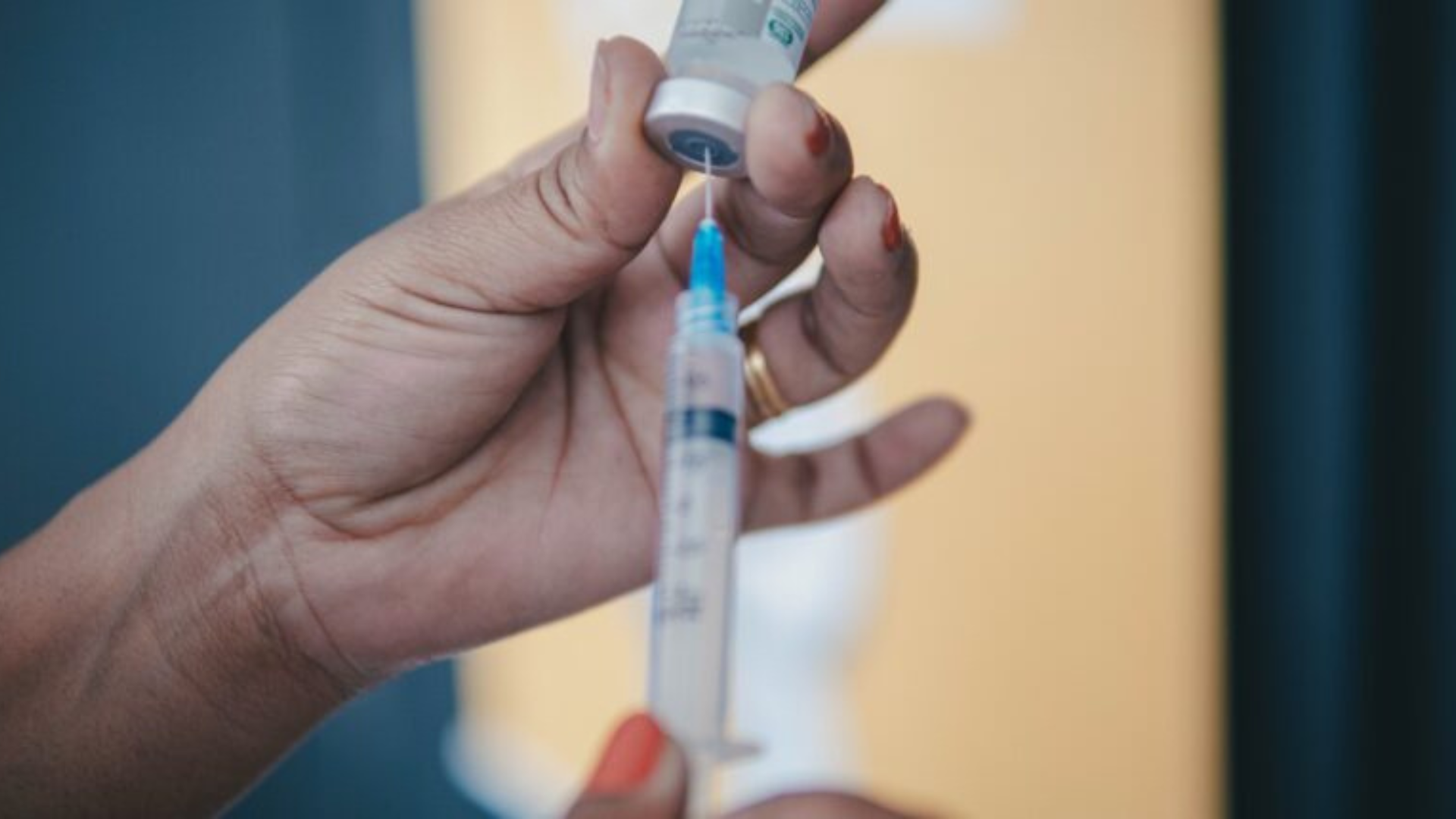 Ministério da Saúde suspende vacina Butantan contra a dengue após casos de sintomas graves