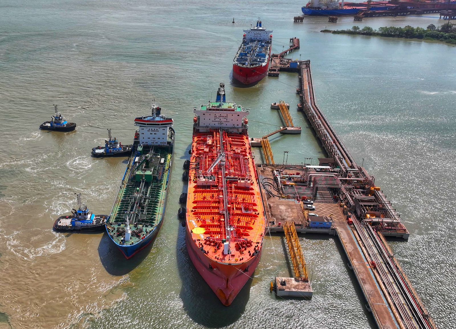 Preços do petróleo desabam e atingem mínima em dois meses após alívio nas tensões no Golfo