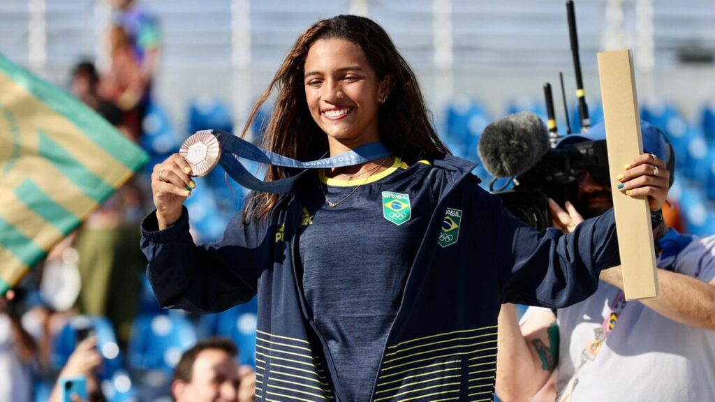 Rayssa Leal entra para lista da Time com os 100 nomes mais influentes do esporte