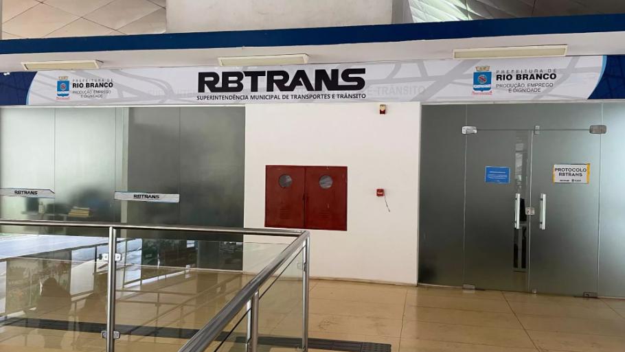 Procuradora, diretor e chefe financeiro da RBTrans são exonerados; veja