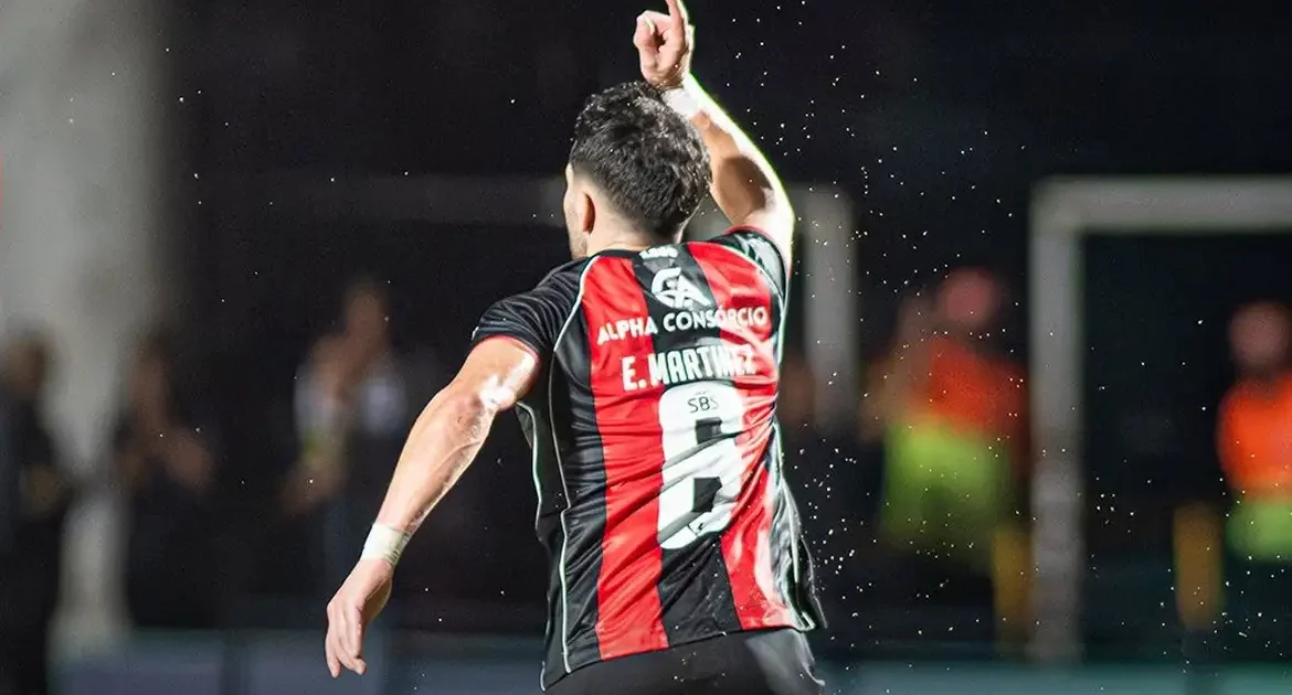 Vitória vira sobre Fortaleza e conquista o penta da Copa do Nordeste