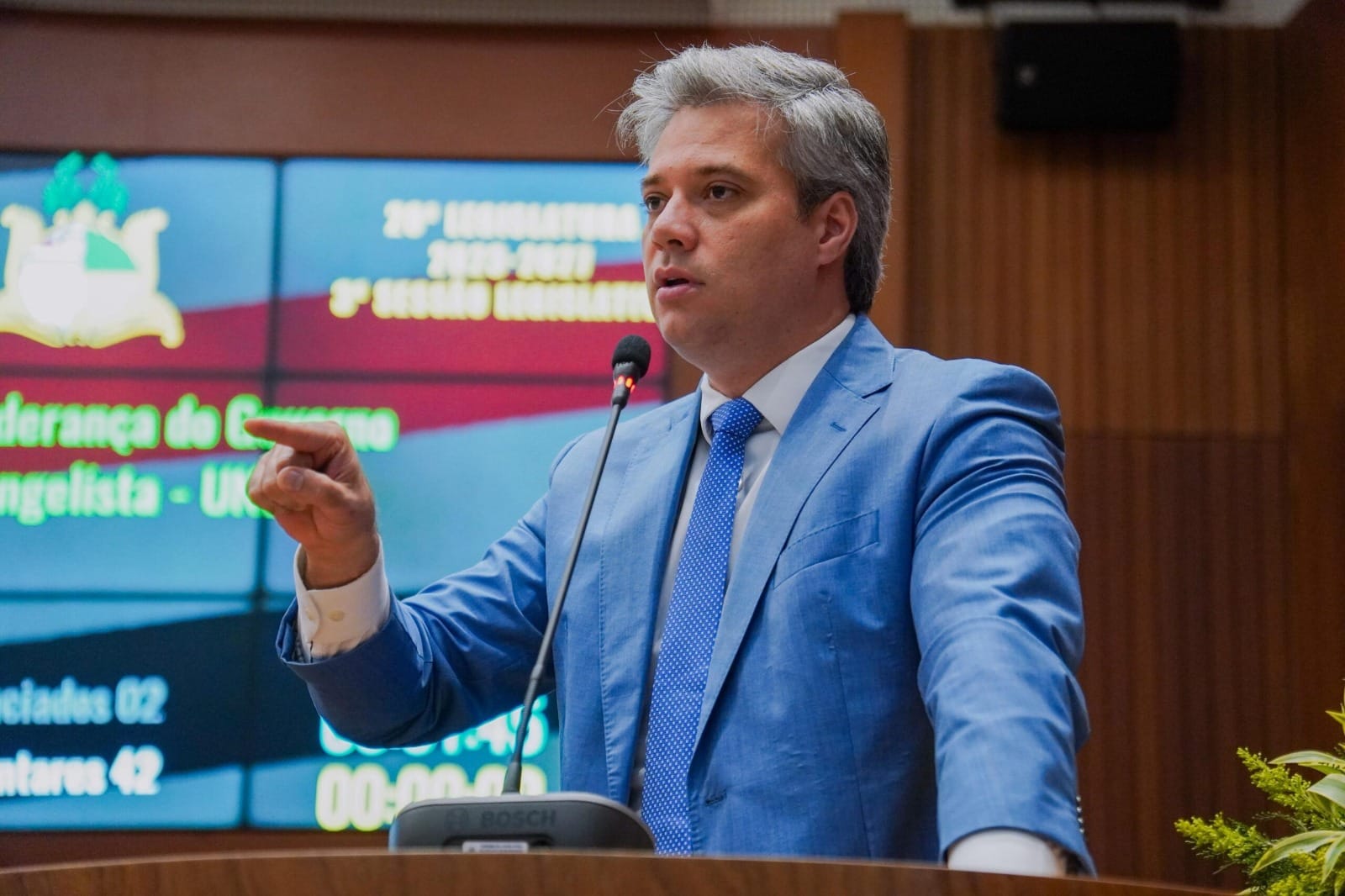 Neto Evangelista confirma pré-candidatura à reeleição e afasta rumores sobre vice-governadoria