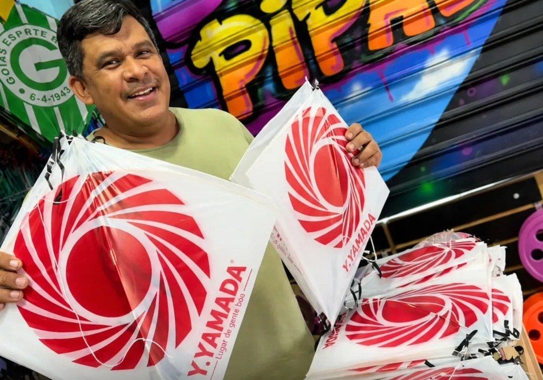 Vendedor de pipas do Tapanã repercute ao recriar modelos da Yamada