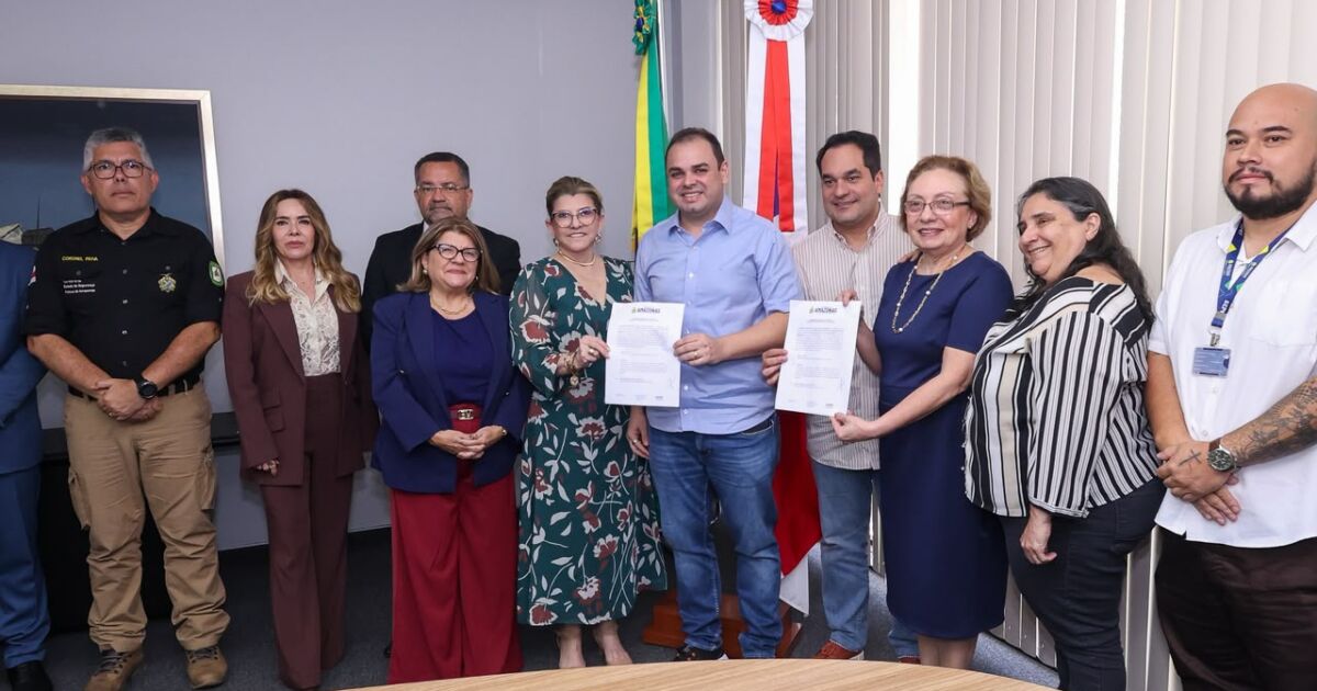 Governador assina ordem de serviço para nova sede da Dema
