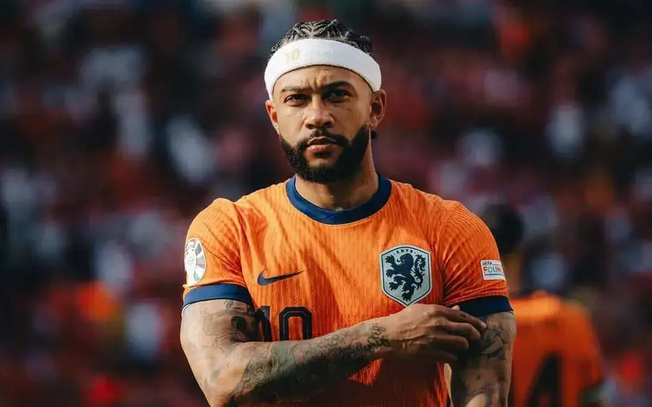 Memphis titular? Veja escalações e onde assistir Holanda x Japão na Copa