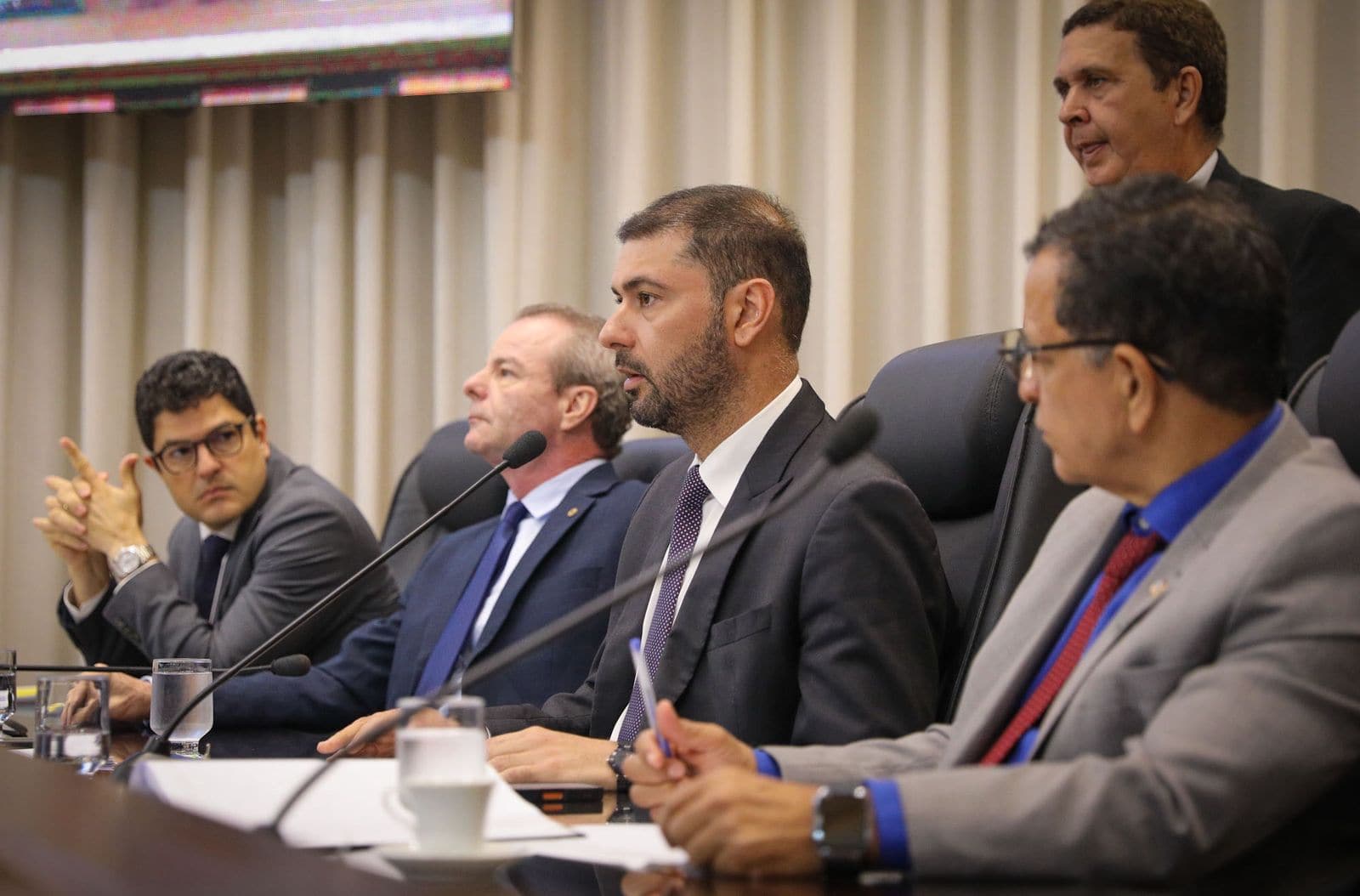 Projeto que dá nome de Dr. Enéas Ferreira Carneiro à Faculdade Estadual do Acre é aprovado na Aleac