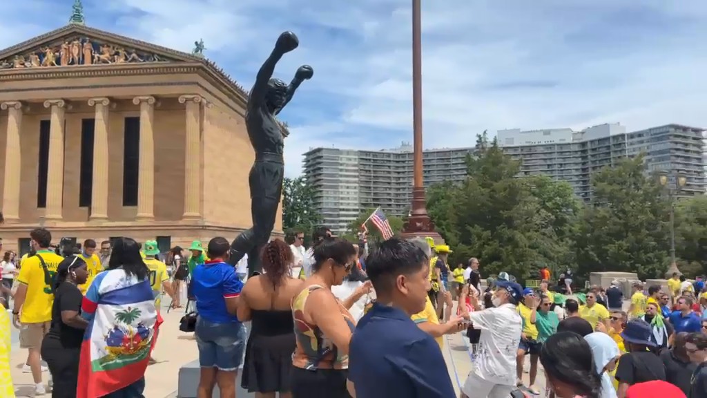 Copa do Mundo: Torcida brasileira se concentra aqui na Praça do Rocky Balboa em Philadelphia para Brasil e Haiti – Diário do Amapá
