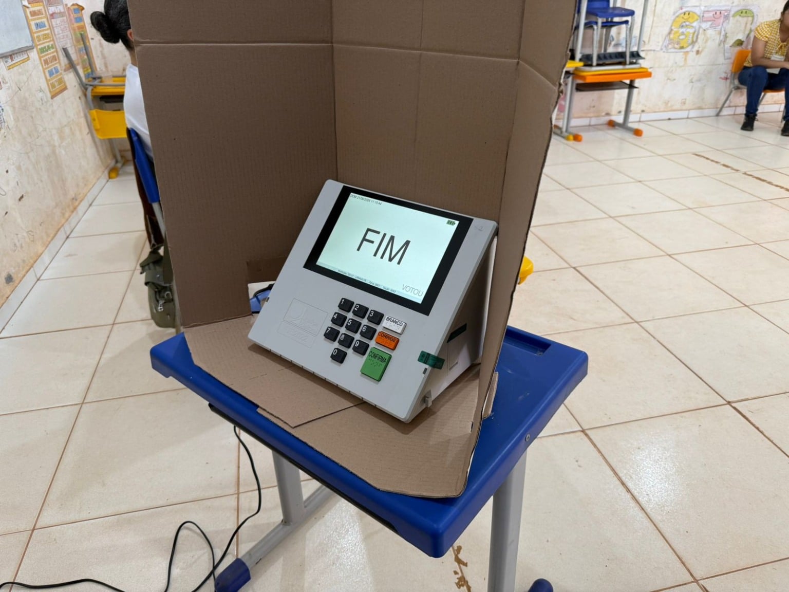 Dez urnas eletrônicas são substituídas durante eleição suplementar