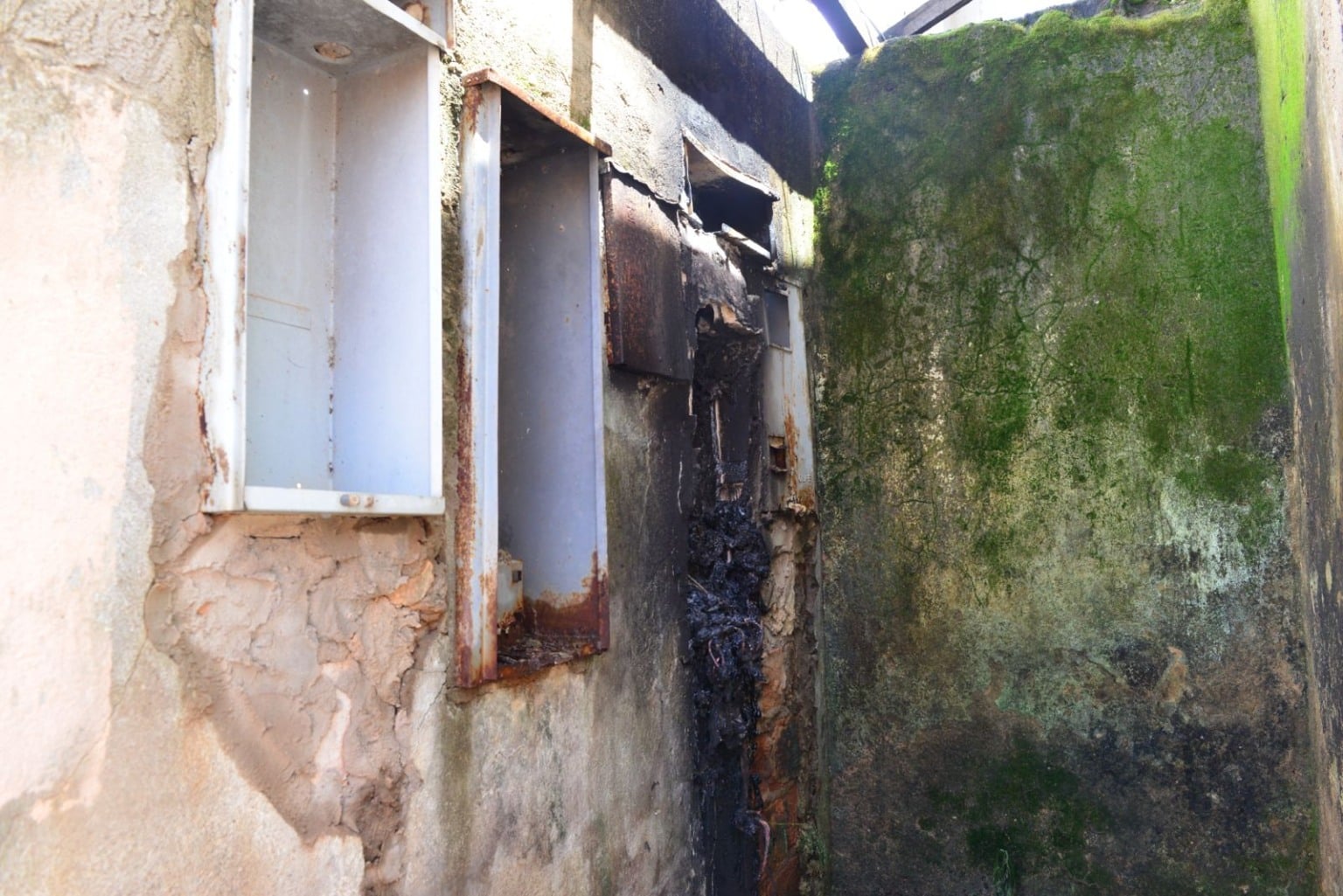 Curto-circuito causa princípio de incêndio em loja na Avenida Ataíde Teive