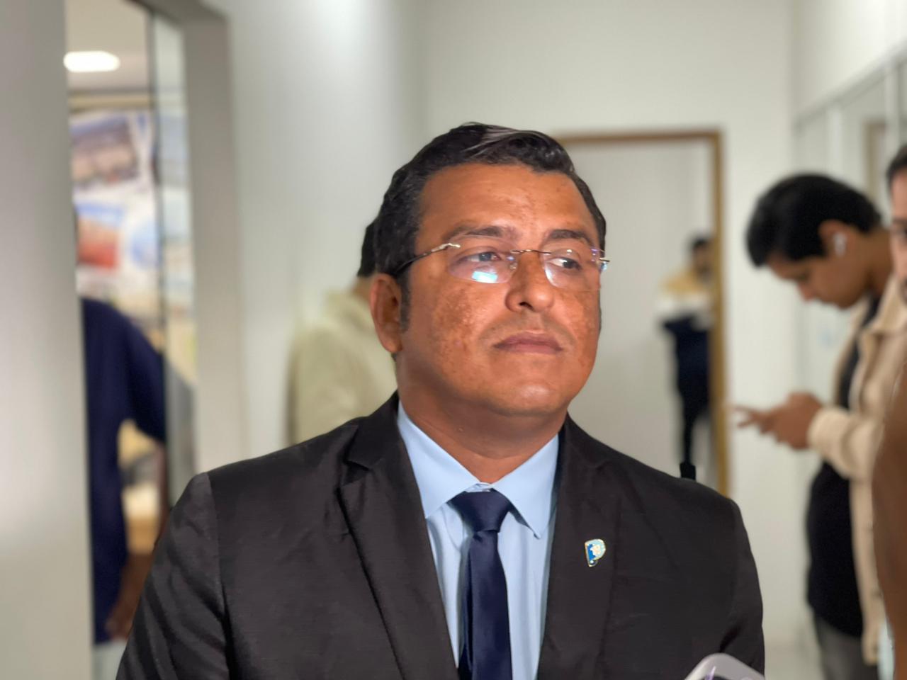 Vereador quer criar comissão para debater piso de agentes
