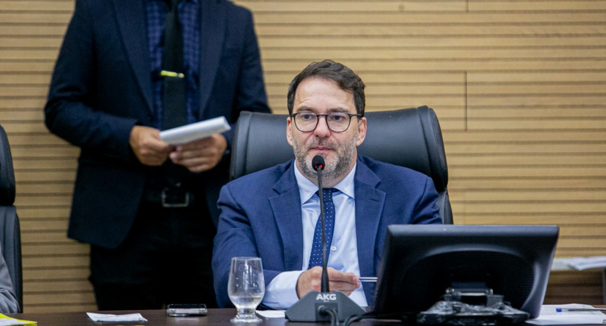 Alex Redano solicita exames especializados para moradores de Alvorada d’Oeste
