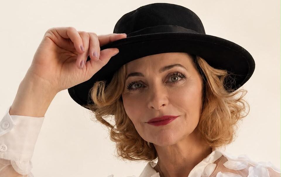 Sol & Lua assina peça utilizada por Alexandra Richter em Os Emergentes