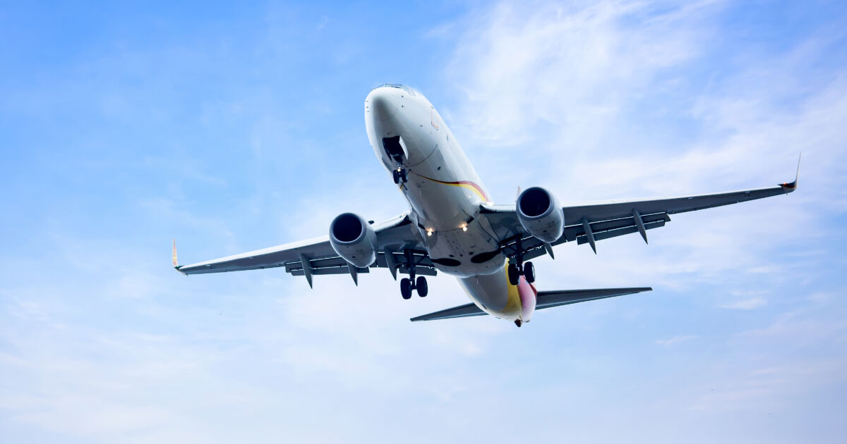 Petrobras anuncia queda de 14,2% no preço do combustível de aviões