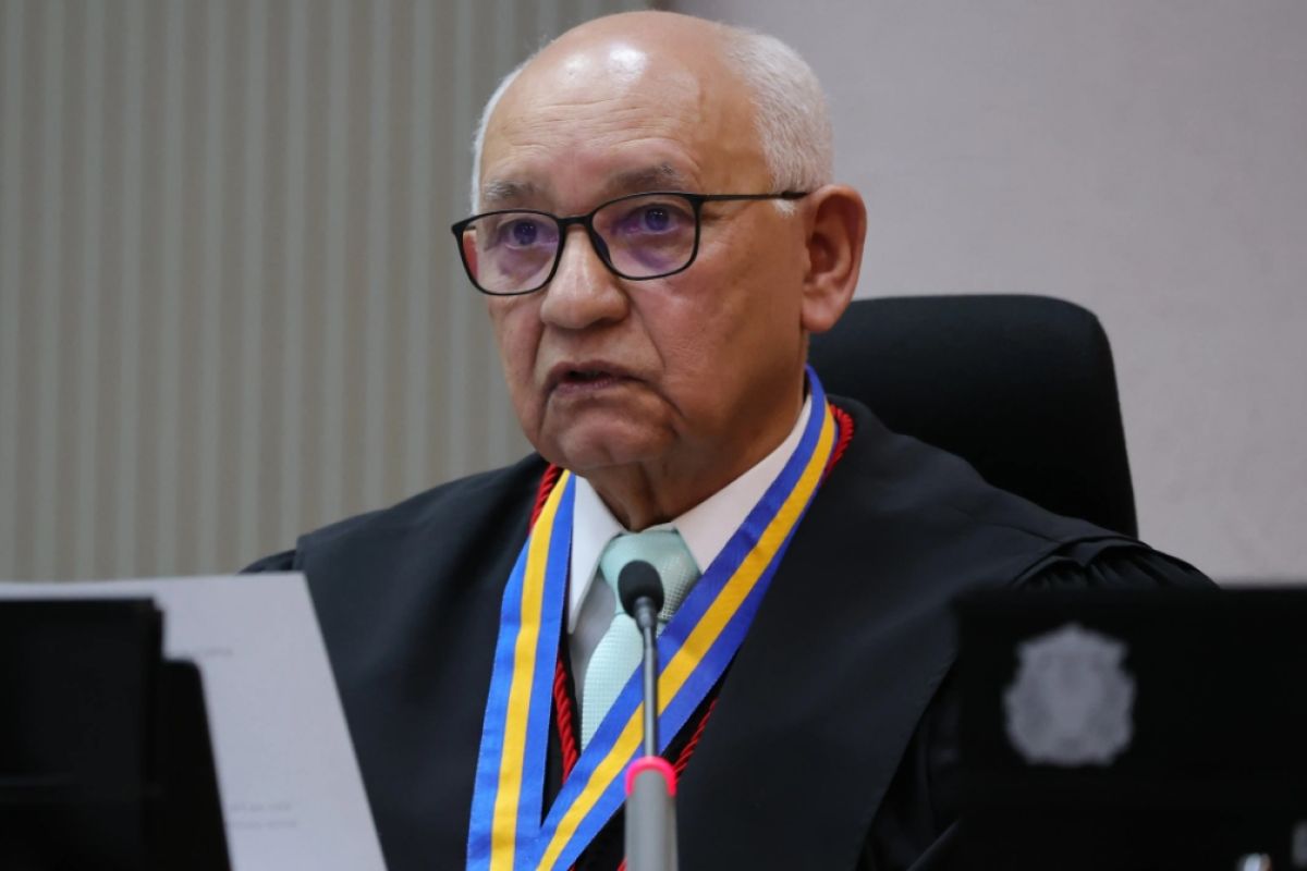 Sessão marca despedida de desembargador: Combati o bom combate