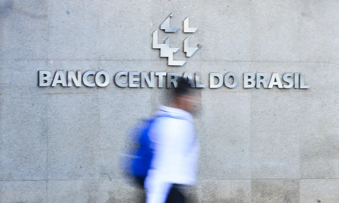 Copom se reúne nesta terça-feira (16) para decidir futuro da Selic