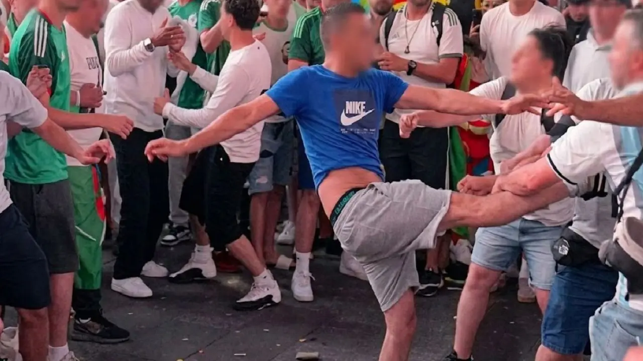 Torcedores de Argentina e Argélia brigam na Times Square antes de estreia na Copa