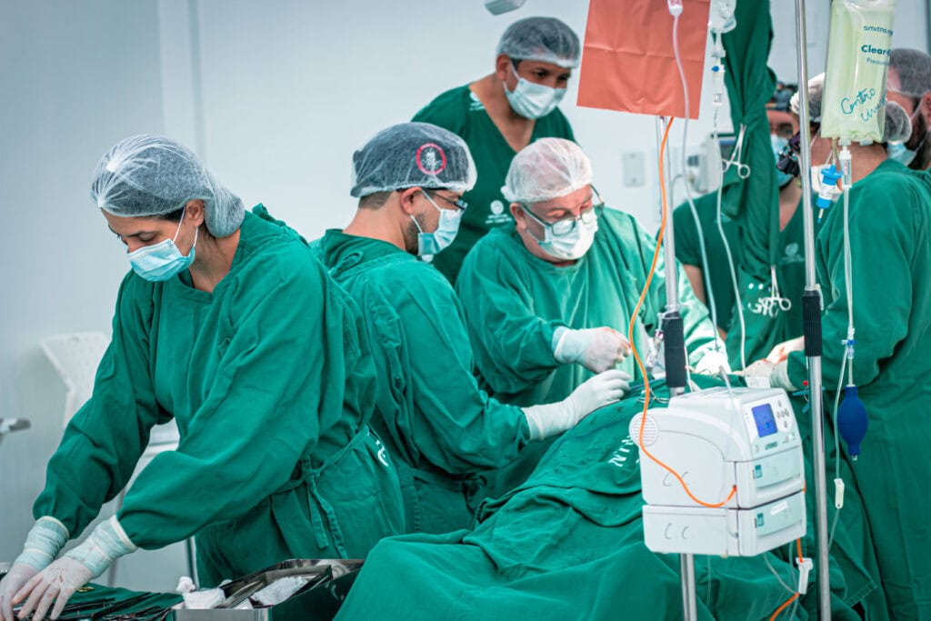 Fundhacre realiza cirurgia rara e de alta complexidade