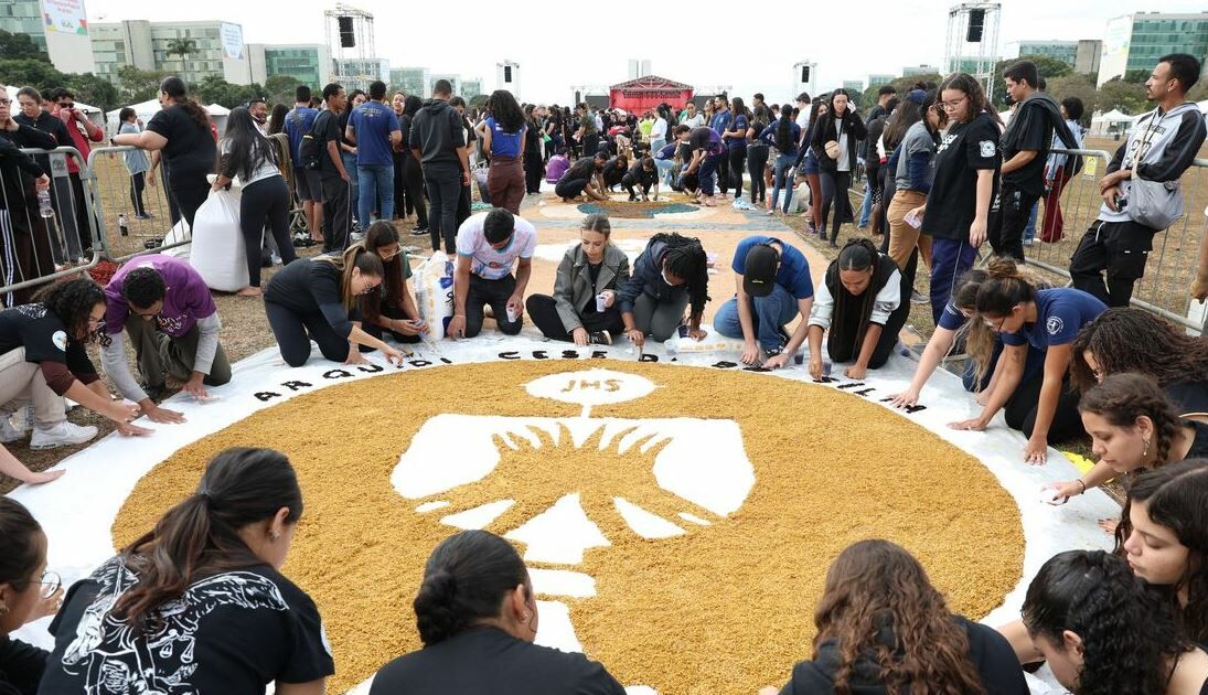 Corpus Christi é feriado ou ponto facultativo? Entenda regras