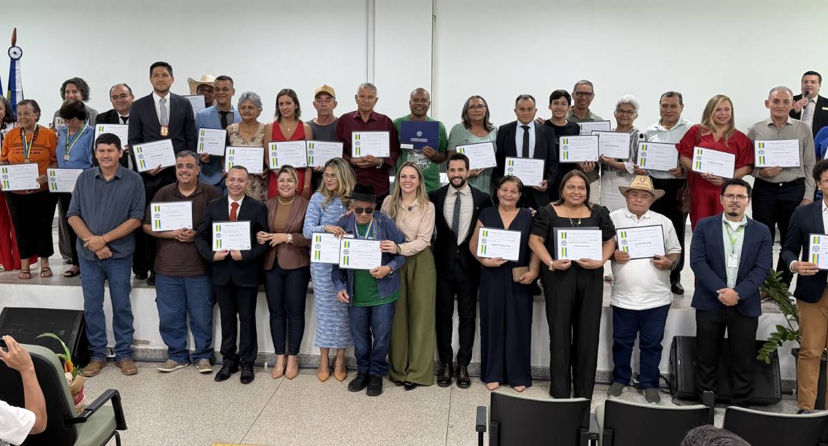 Deputada Cláudia de Jesus realiza Sessão Solene em Guajará-Mirim para homenagear personalidades