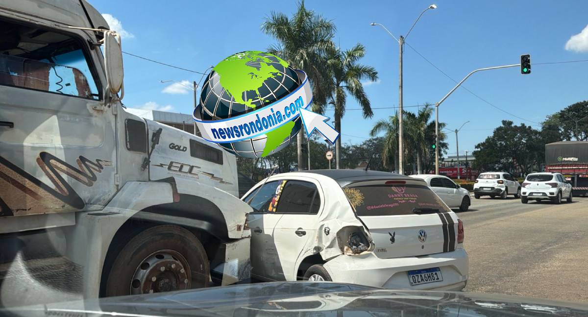 Engavetamento na Jorge Teixeira envolve carreta e três carros em Porto Velho