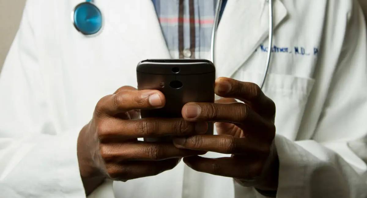 Exame de proficiência passa a ser obrigatório para médicos