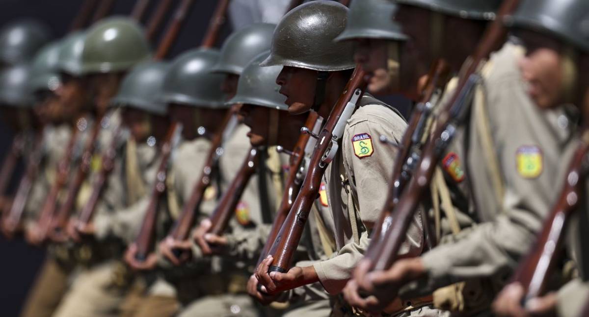 Exército mantém vigilância em fronteiras sob corte de verbas