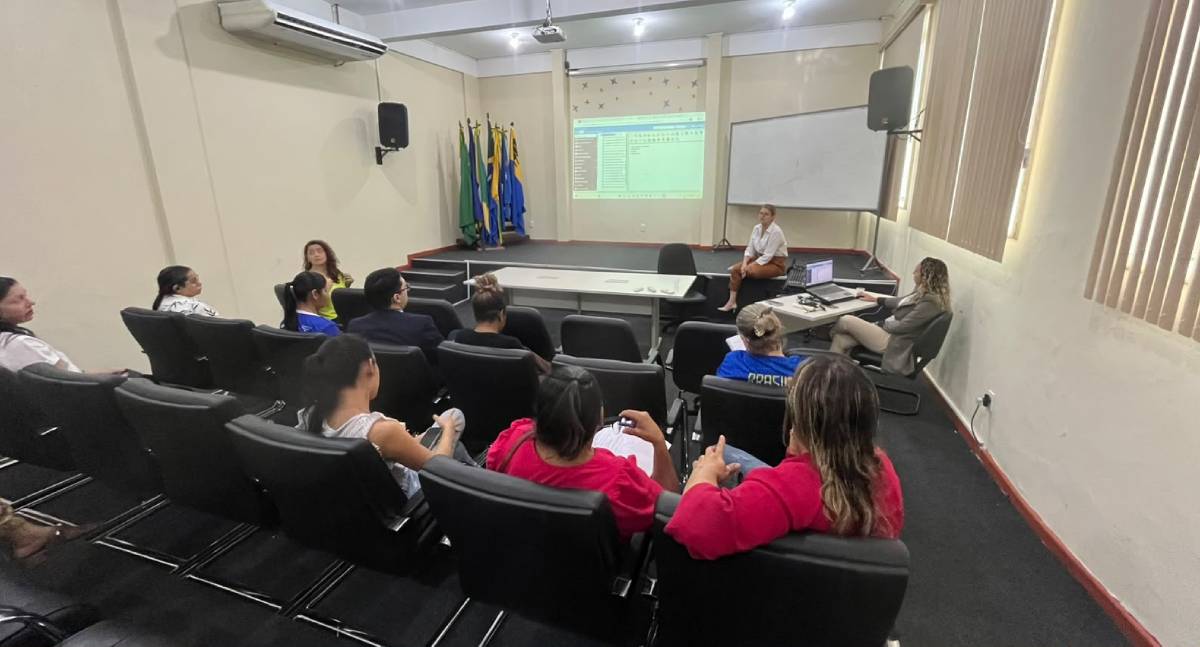 Famílias atípicas debatem inclusão e ampliação de direitos com a Semias