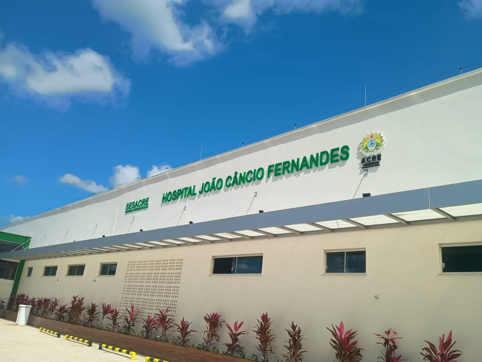 Bebê de 4 meses chega sem vida a hospital de Sena Madureira