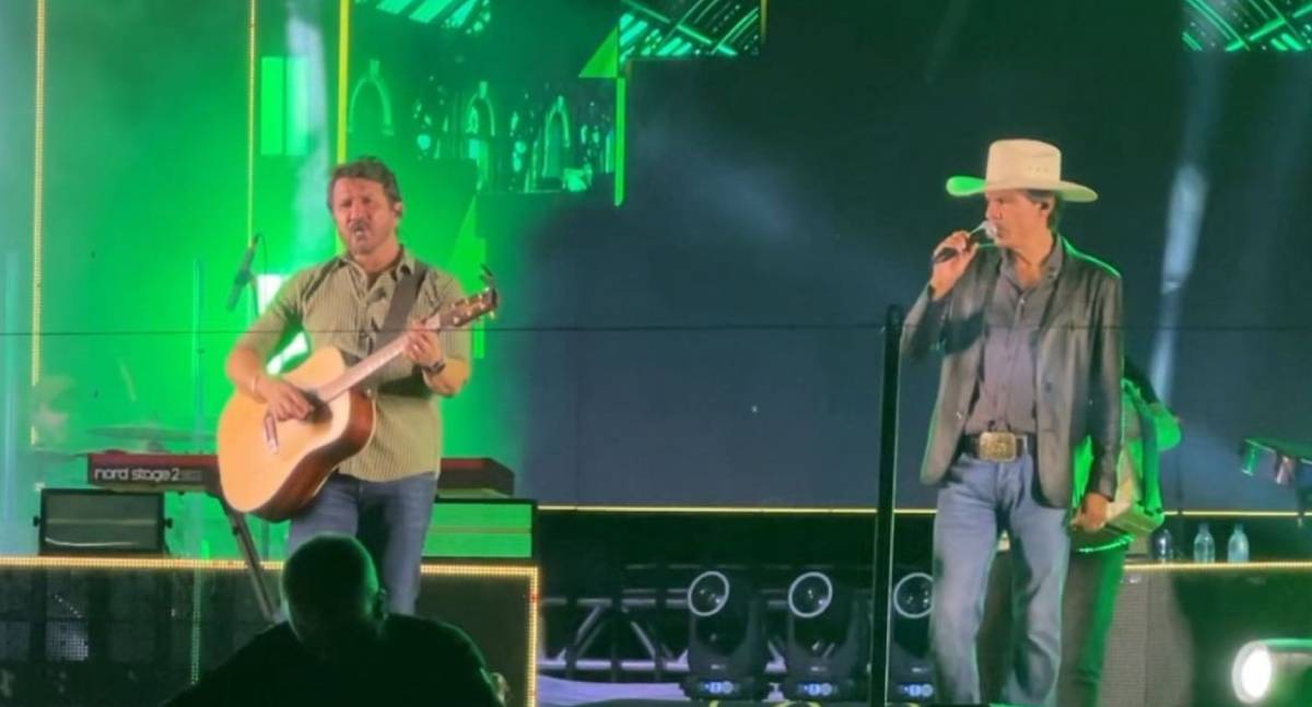 Jads & Jadson realizam show nacional em Cujubim durante a 14ª Expobim