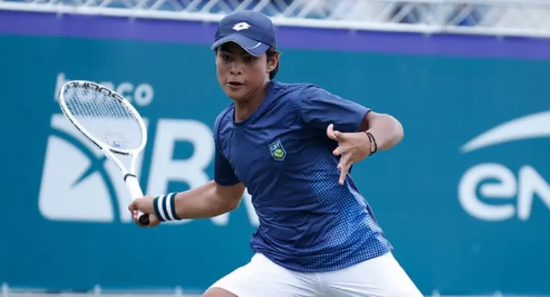 Goiano vence duelo brazuca em Roland Garros