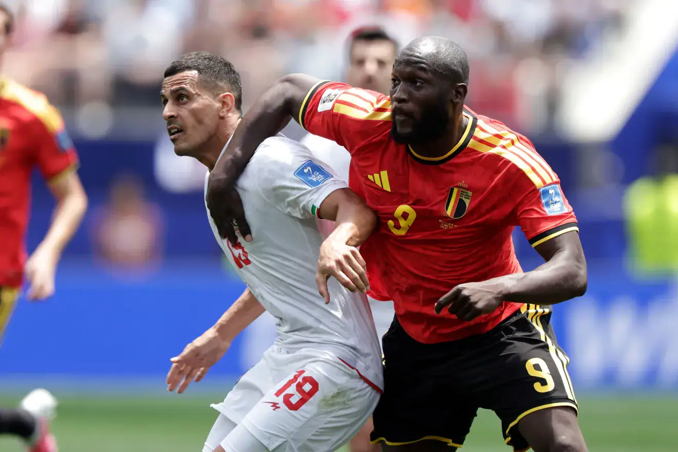 Bélgica tropeça e só empata com Irã, que segue sem perder na Copa