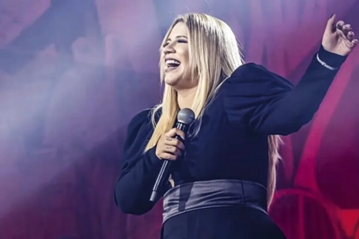Idade tira Leandra Leal de filme sobre Marília Mendonça