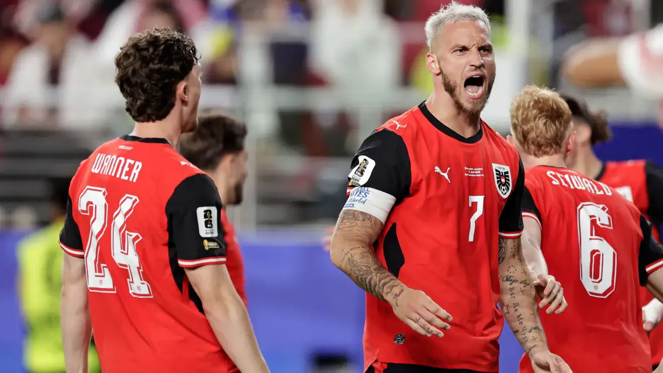Áustria bate Jordânia e volta a vencer na Copa do Mundo após quase 40 anos