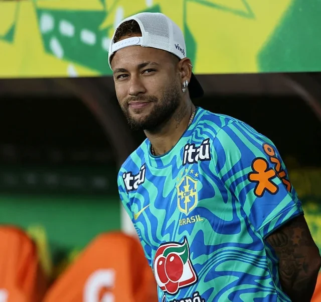 Exame aponta boa evolução de Neymar, mas retorno à Seleção segue indefinido