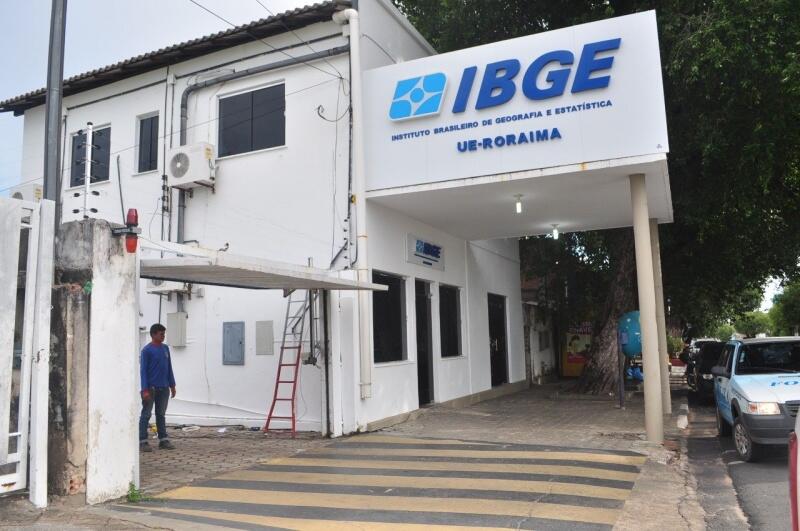 IBGE abre inscrições para mais de 8 mil vagas temporárias com salários de até R$ 4 mil