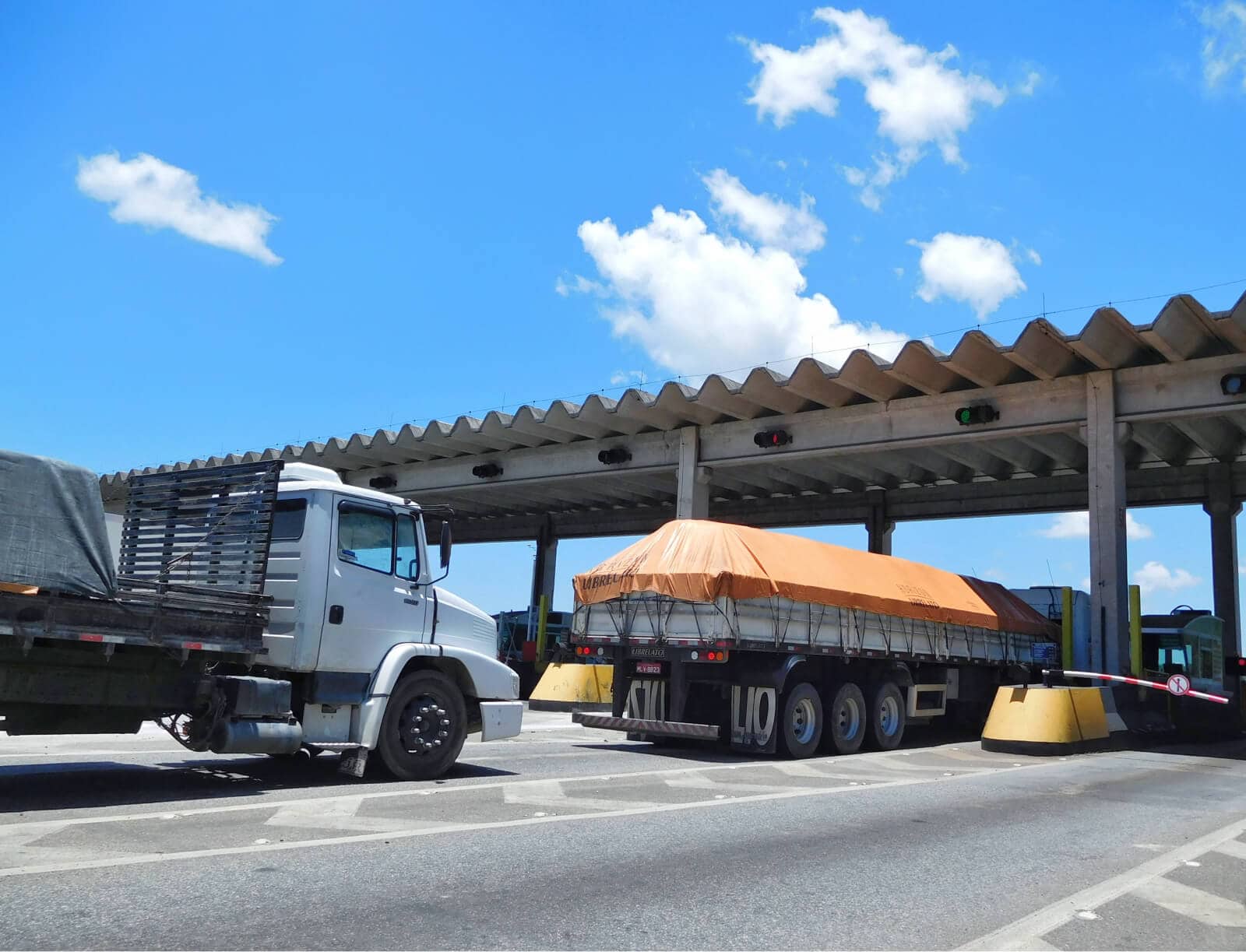 SEM TAG: Pagamento de pedágio poderá ser feito diretamente pela placa do caminhão