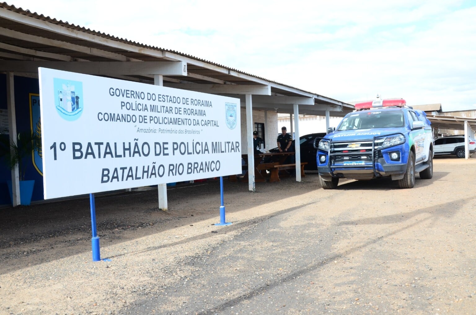 “Você não entra nem com a polícia”: homem embriagado tranca esposa para fora de casa e acaba preso em Boa Vista
