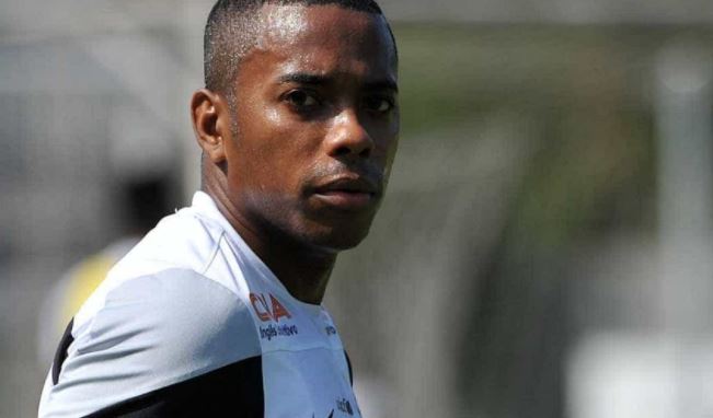 Defesa de Robinho recorre ao STF para excluir classificação de crime hediondo