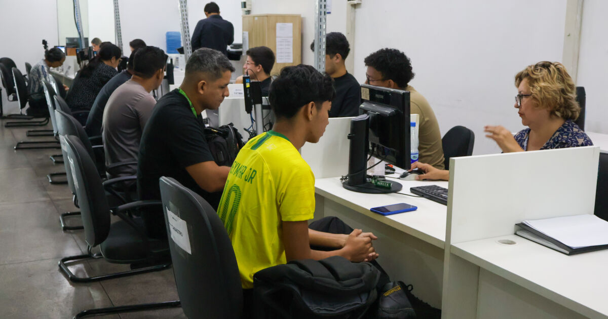 Sine AM divulga 535 vagas de emprego para esta sexta-feira