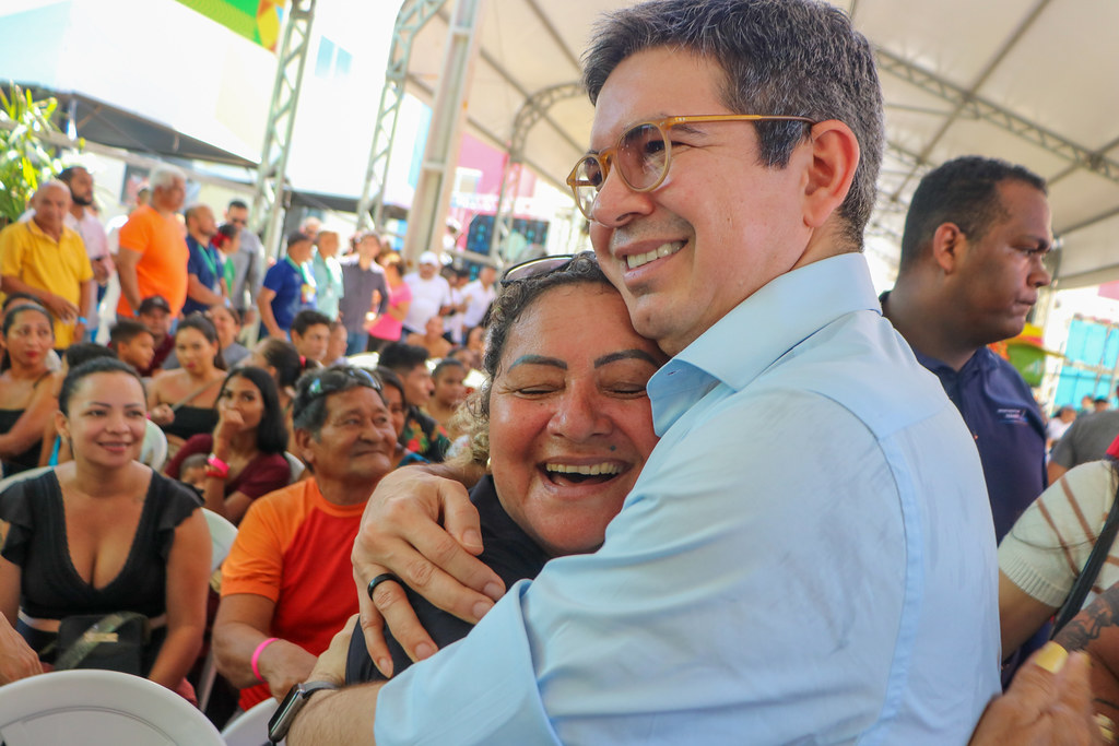 Ampla aliança política fortalece pré-candidatura de Randolfe ao Senado – Diário do Amapá