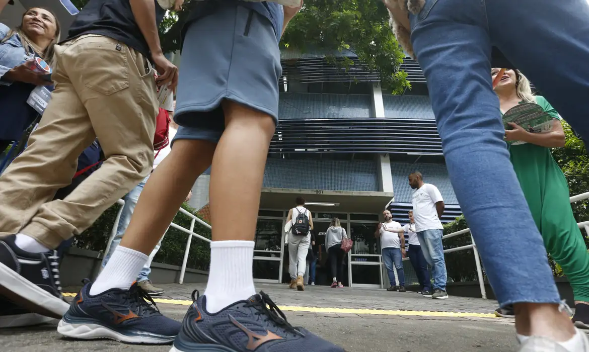 Candidatos ao Enem 2026 devem pagar taxa de inscrição até quarta-feira