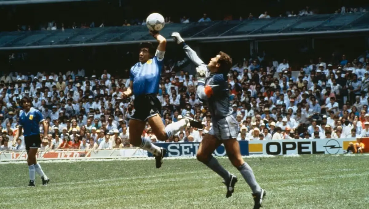 como Maradona transformou um jogo contra a Inglaterra em um dos capítulos mais marcantes da história do futebol