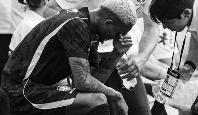 Wesley se pronuncia após ser cortado da Copa: “Voltarei ainda mais forte”