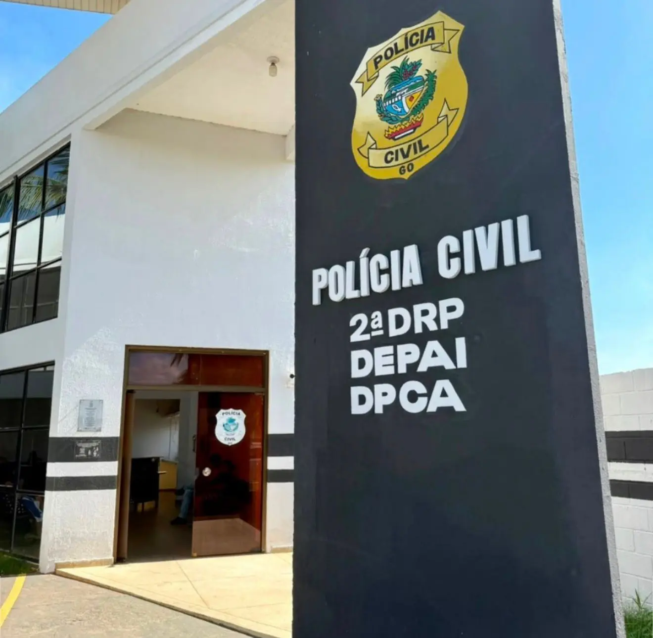 Tia’ é presa por manter adolescente como escravo sexual em Goiás